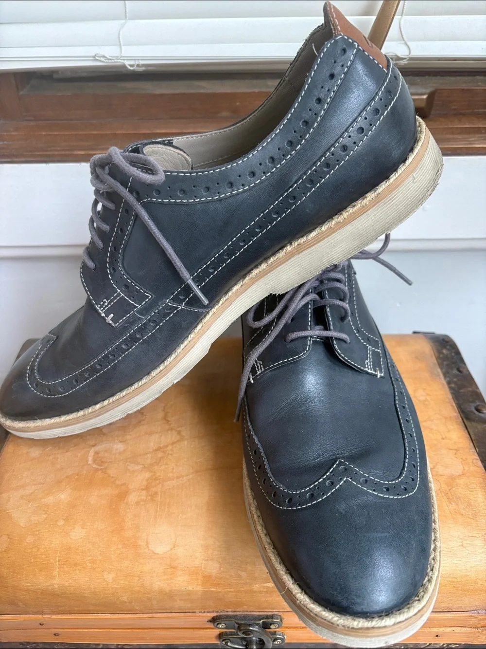 Clarks Tor England Wingtip Oxford Shoes Blue Size 10